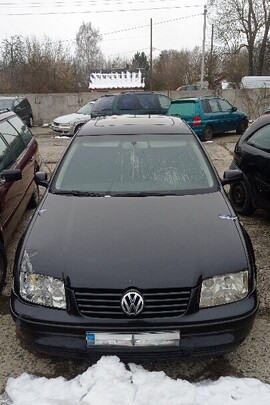 Автомобіль марки VOLKSWAGEN BORA, 2003 року випуску, номерний знак 52LKRX, номер кузова WVWZZZ1JZ3W441542