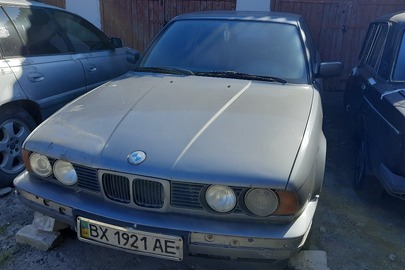 Легковий седан: BMW 525D, 1994 року випуску, ДНЗ: ВХ1921АЕ, VIN: WBAHA91000GK24845