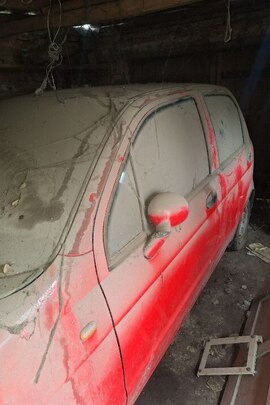 Конфіскація майна за ухвалою суду:1/2 частина легкового автомобіля, марки CHERY, модель S11 QQ, номер кузова LVVDB12A08D071510 рік випуску 2008,ДНЗ СВ6485АК
