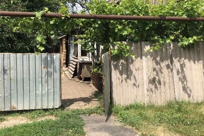 1/2 частина житлового будинку загальною площею 24.3 кв.м., що знаходиться за адресою: Дніпропетровська область, Криворізький район, с. Глеюватка, вул. Західна, 55