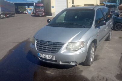 Автомобіль марки «CHRYSLER GRAND VOYAGER», реєстраційний номер FFM656, VIN – код 1C8GYB5535Y537430, 2006 року випуску