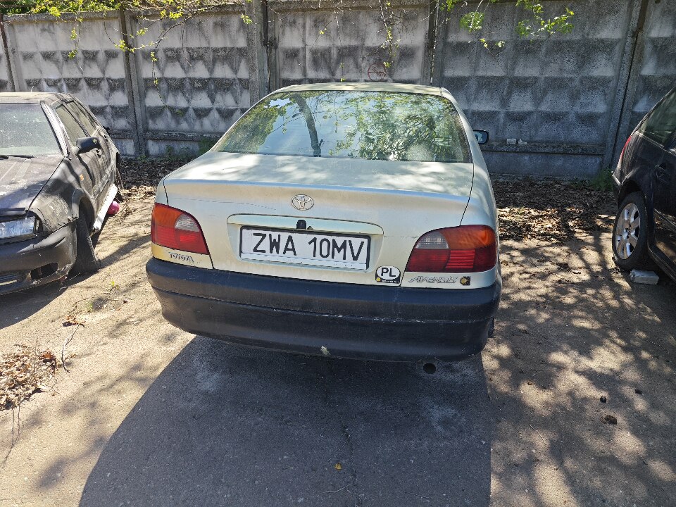 Автомобіль TOYOTA AVENSIS, 1999 року виготовлення, державний номерний знак ZWA10MV, номер кузова SB153SBN00E039824