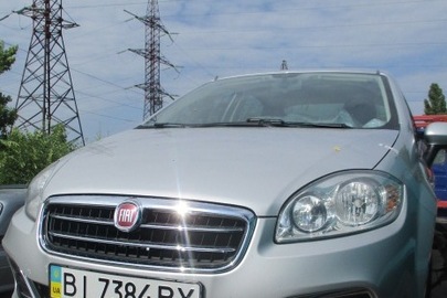 Колісний транспортний засіб:  легковий седан - В, марки Fiat, модель Linea,  ДНЗ ВІ7384ВХ,  рік випуску 2013, сірого кольору