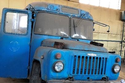 Колісний транспортний засіб: автобус, марки КАВЗ, модель 3271, 1991 року випуску, ДНЗ 4754ПОС, синього кольору