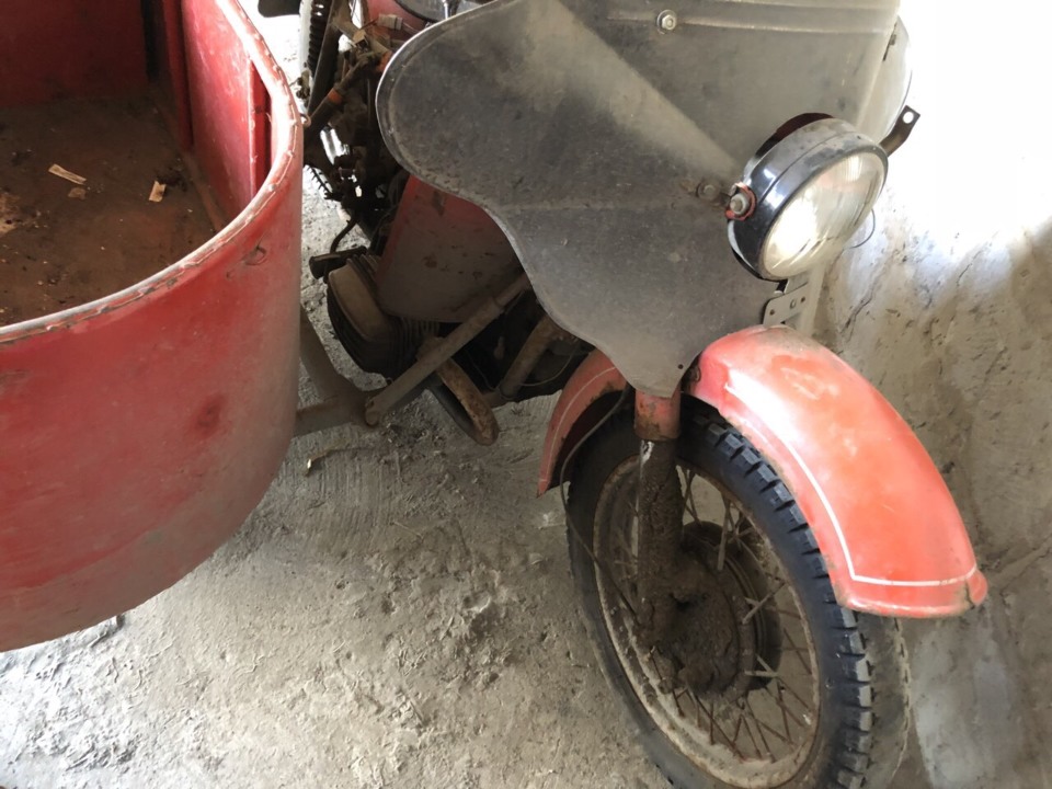 Колісний транспортний засіб: мотоцикл КМЗ  ДНЕПР 11, ДНЗ 3959ПОМ, червоного кольору, рік випуску 1994