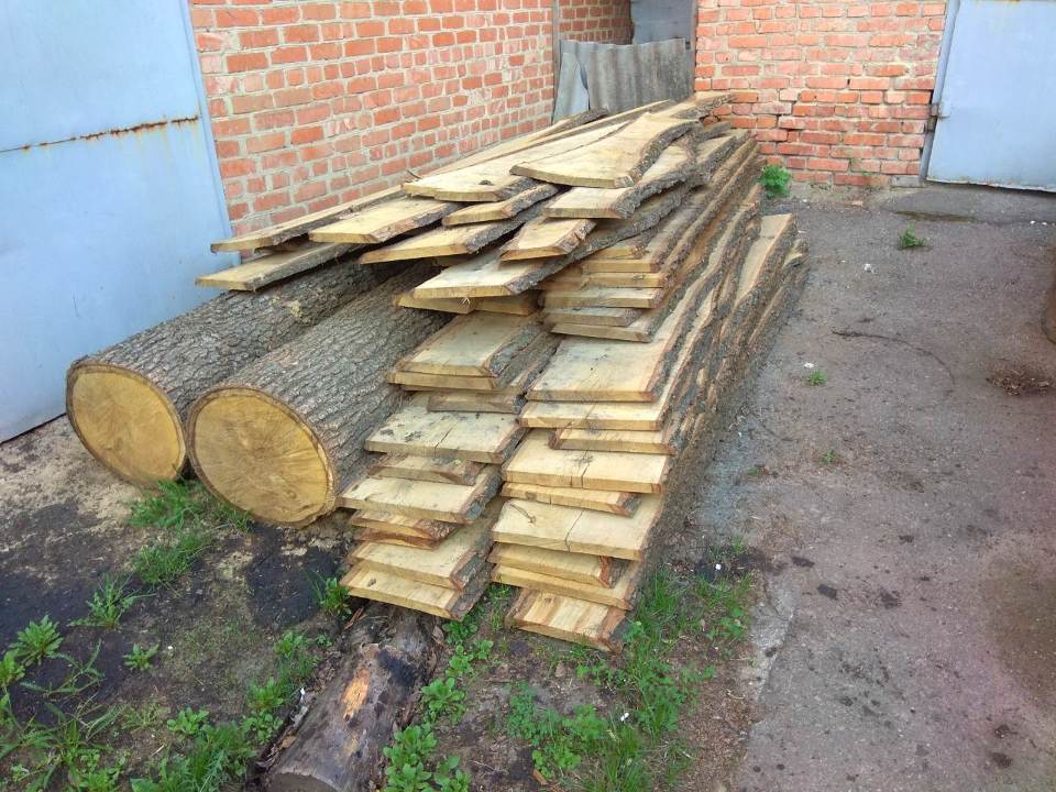 Рухоме майно: в кількості 3 позиції