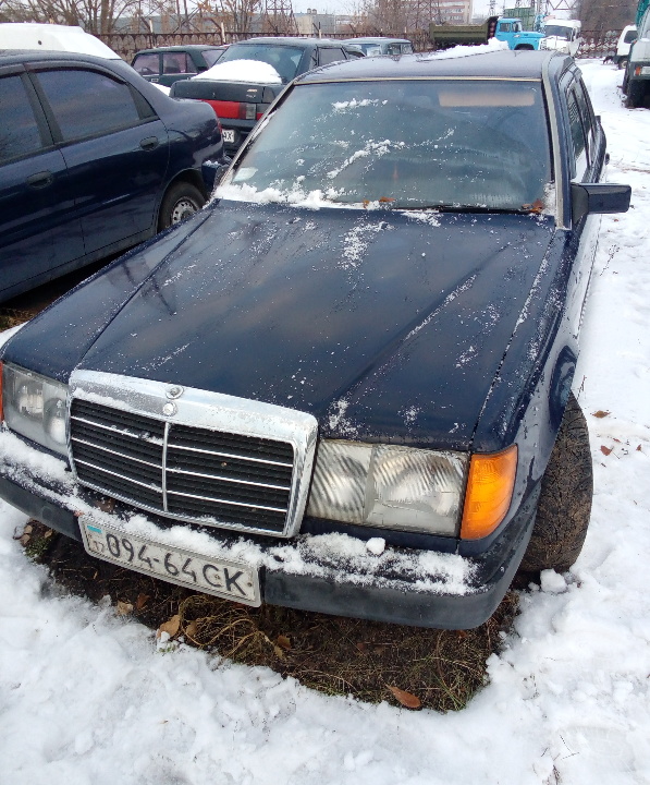 Автомобіль MERCEDES-BENZ 250 D 2479, 1986 р. в., ДНЗ 094-64СК, № двигуна 60291210151453, №  кузову WDB1241201А401953, синього кольору 