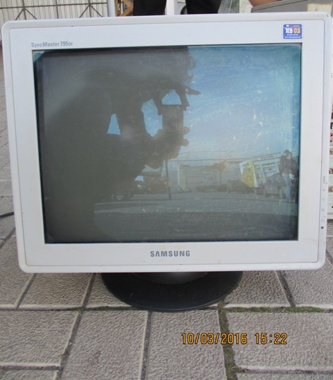 Монітор марки SAMSUNG