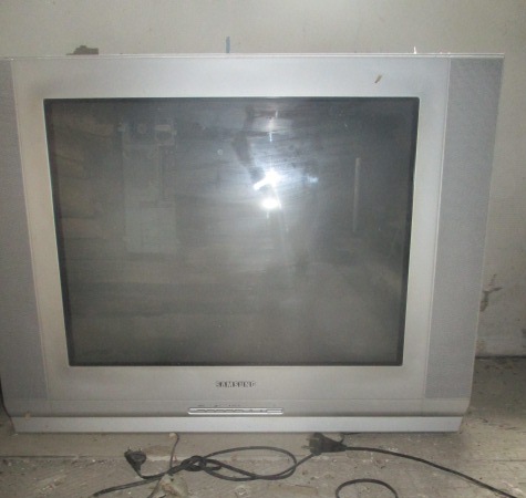 Телевізор марки Samsung, модель CS-29K10ZQQ, сірого кольору