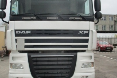 Колісний транспортний засіб: марки DAF, модель FT XF 105.410, ДНЗ ВІ7429СН, білого кольору, VIN:  XLRTE47МS0Е846204, 2008 року випуску 