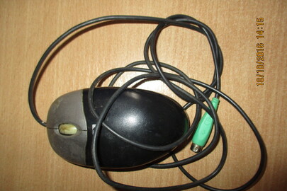 Комп'ютерна мишка, чорно-сірого кольору