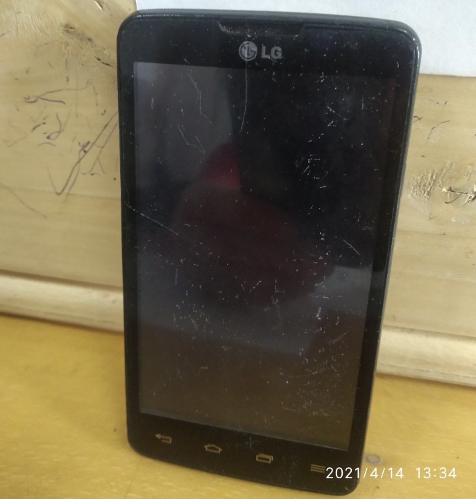 Мобільний телефон марки  LG, imei - 355404063619972