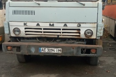 Спеціальний вантажний бетонорозмішувач - С: КАМАЗ 5511, 1991 р.в., сірого кольору, ДНЗ:АЕ3094ІМ, VIN - XTC551110M0078405
