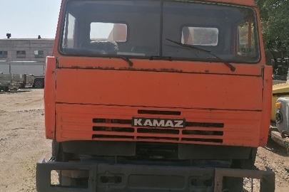 Спеціальний вантажний: КАМАЗ 53229, 2006 р.в., тип - вантажний бетонорозмішувач - С, помаранчевого кольору, ДНЗ:АЕ2045ІО, VIN - XTC53229R62264707
