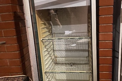 Холодильник – вітрина зі скляними дверима, марки Оболонь б/к, робочий стан не перевірявся