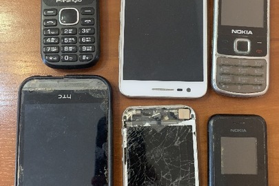 Мобільні телефони марок: "Nokia", "Nokia", "Iphone", "HTC", "Lenovo", "Prestigio"