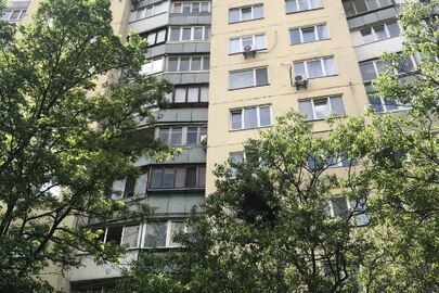 Однокімнатна квартира, загальною площею: 34,00 кв.м., житловою площею: 16,20 кв.м., що знаходиться за адресою: м. Київ, просп. Європейського Союзу (кол. просп. Правди), буд. 106, кв. 19