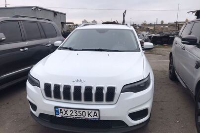 Транспортний засіб JEEP CHEROKEE, 2019 року випуску, білого кольору, ДНЗ: AX2350KA, VIN: 1C4PJLCB3LD542457, категорія: легковий