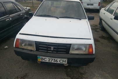 Транспортний засіб марки ВАЗ 2108, 1986 року випуску, ДНЗ: ВС2736СН, № кузова VIN ХТА210800G0058393, білого кольору, об'єм двигуна 1288 см.куб., бензин