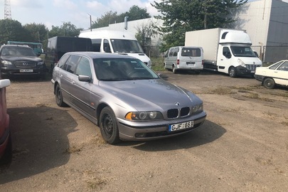 Транспортний засіб марки BMW 528, 1997 року випуску, реєстраційний номер GJF669, № кузова WBADH51090BX16709, сірого кольору, об’єм двигуна 2793 см. куб., тип пального - бензин
