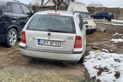 Транспортний засіб марки Skoda Octavia, 2000 року випуску, реєстраційний номер LRY8F55, № кузова TMBGE21U3Y2408490, сірого кольору, об’єм двигуна 1984 см. куб., тип пального - бензин