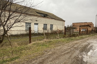 Нежитлові будівлі, загальною площею 992,5 кв.м. за адресою: Вінницька обл., Жмеринський р., смт.Браїлів, Цегельний тупик, будинок 24