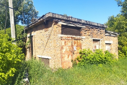 Нежитлове приміщення трансформаторної підстанції літ “А”, загальною площею  34,6 кв.м., обладнане трансформатором ТМ-400/10/0,4, яке розташоване за адресою: Вінницька обл, м. Бар, вул. Арсенальна, 68-М