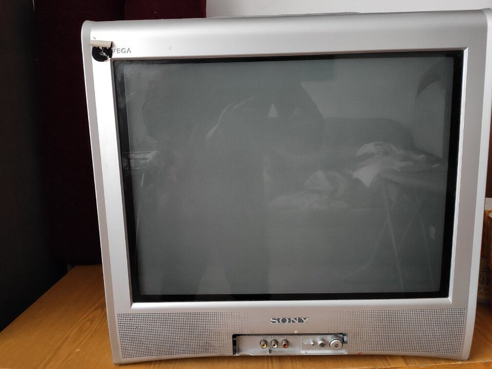 Телевізор Sony, модель KV-BZ212M81