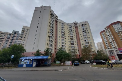  ІПОТЕКА. Трикімнатна квартира, загальною площею 126,5 кв.м. житлова площа:47,4 кв.м, що знаходиться за адресою: м.Київ, вулиця Вишняківська, будинок 9, квартира 23