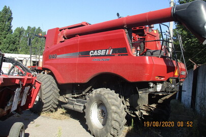 Комбайн зернозбиральний Case IH 6140, ДНЗ: 61879АА, № кузову YEGO12224, червоного кольору, 2014 р.в.