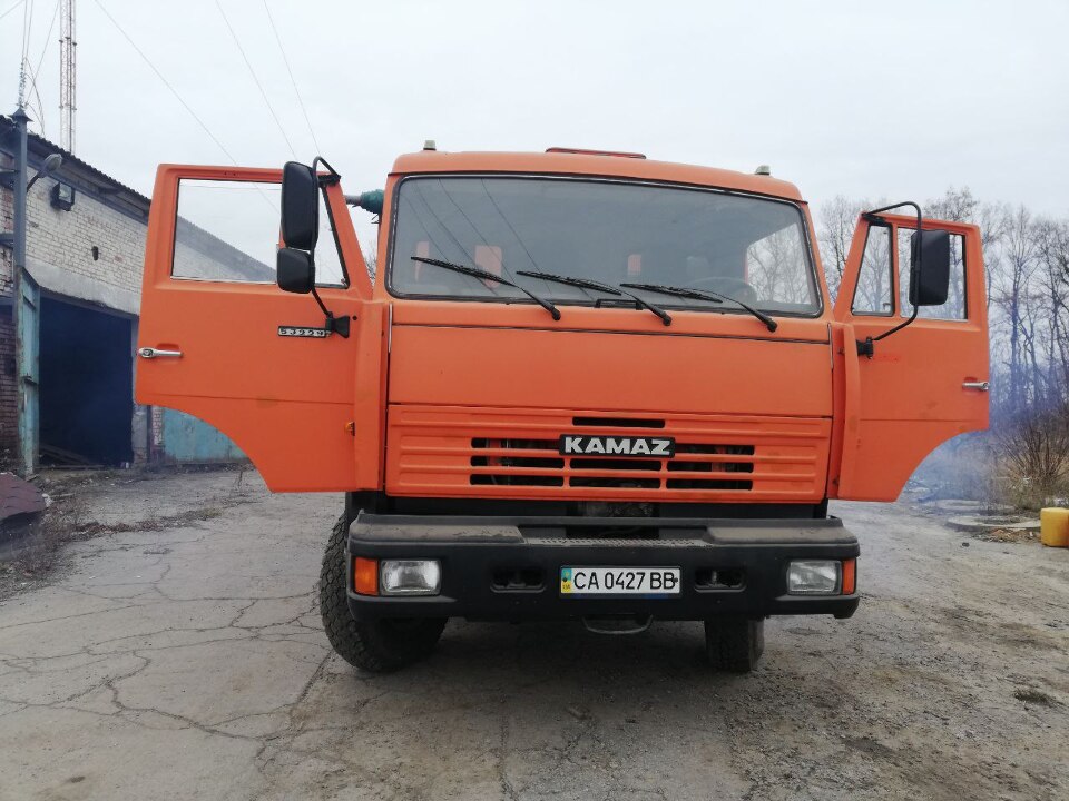 Автомобіль вантажний КАМАЗ 6520-53, ДНЗ: СА0427ВВ, VIN: XTC53229R81153006, помаранчевого кольору, 2008 р.в.
