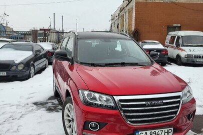 Легковий автомобіль марки HAVAL H2, 2019 року випуску, колір червоний, № шасі (кузова, рами), VIN  LGWEE4A46KH915480, ДНЗ: СА8947НР, об’єм двигуна 1497 куб.см.