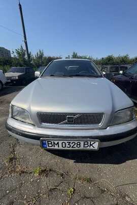 Колісний транспортний засіб марки VOLVO , модель S40,(легковий седан - В), рік виробництва 1998, номер кузова YV1VS1223WF140063, сірого кольору, ДНЗ ВМ0328ВК