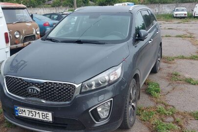 Колісний транспортний засіб  марки КІА, модель SORENTO, тип - загальний легковий універсал - В, колір - сірий, рік випуску - 2016, реєстраційний номер - BM7571BЕ, номер шасі (кузова, рами) - KNAPH81BDG5238362