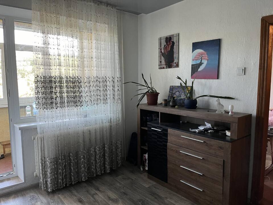 1/2 частини квартири, загальною площею 62,0 кв.м., за адресою: Київська область, м. Біла Церква, вул. Коновальця полковника, будинок 5, квартира 49