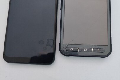 Мобільні телефони марки «Samsung SM - 6389 F» з сім-картою, «Redmi Note 7» з сім-картою, б/в, 2 шт.