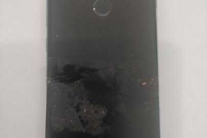 Мобільний телефон марки "Huawei", б/в, 1 шт.