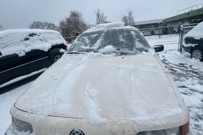 Легковий автомобіль марки «VOLKSWAGEN», модель «PASSAT», номер кузова № WVWZZZ31ZLB270589, реєстраційний номерний знак Словаччини TV031EI, 1996 року виготовлення, білого кольору
