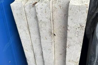 Сляби до травертину Classic Travertine, шпакльовані, вид оброблення «антик» , розміри в см: 130*95*4 (5 шт), в кількості 6,175 м2, стан - нове