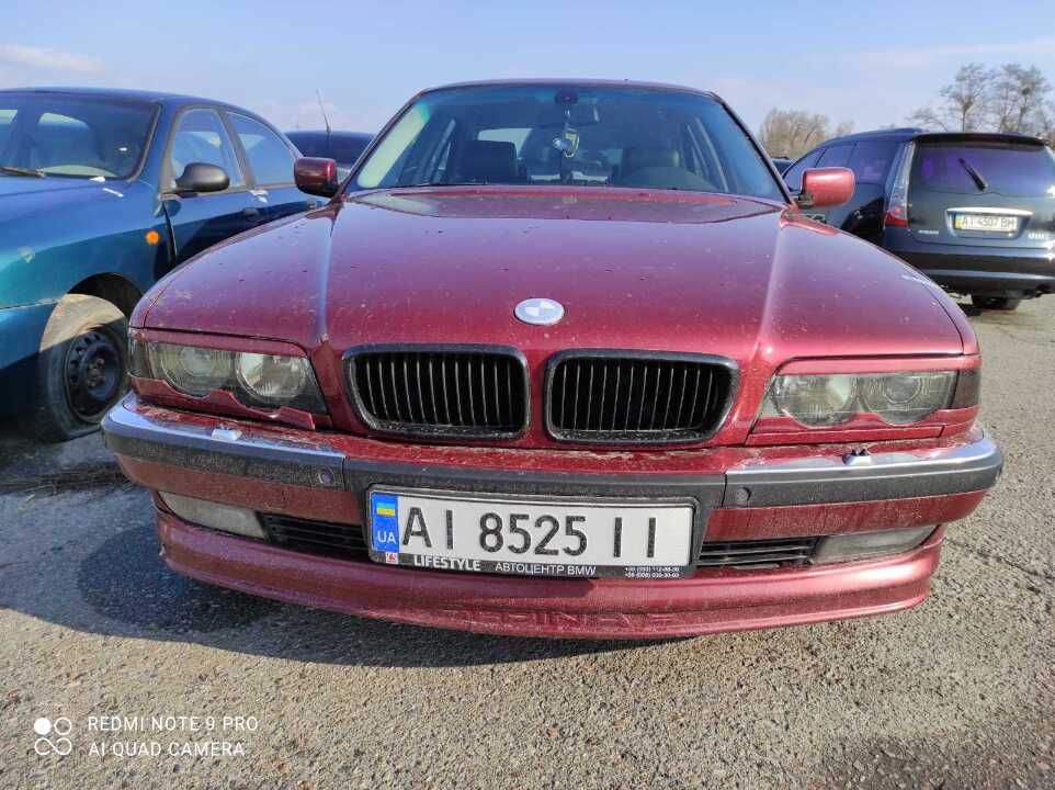 Транспортний засіб марки: BMW, модель: 740I, категорія: ЛЕГКОВИЙ, колір: ЧЕРВОНИЙ, рік виробництва: 1998, Номер кузова: WBAGF81030DK68976, ДНЗ: АІ8525ІІ