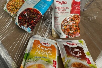 Їжа готова до вживання, бренду Yaula, в асортименті, без ознак використання. 4000 коробок, кожна з яких містить 5 пакетів їжі, строк придатності - 03 та 04 місяці 2025 року