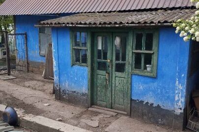 Житловий будинок з надвірними спорудами, загальною площею 63,7 кв.м., та земельна ділянка КН:5121085600:02:003:0046, площею 0,174 га, що знаходяться за адресою: Одеська обл., Одеський р., с. Яськи, вул. Центральна, буд. 19