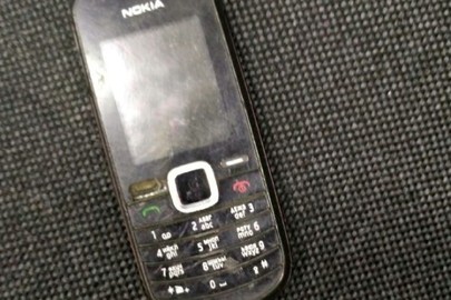 Мобільний телефон Nokia -в неробочому стані