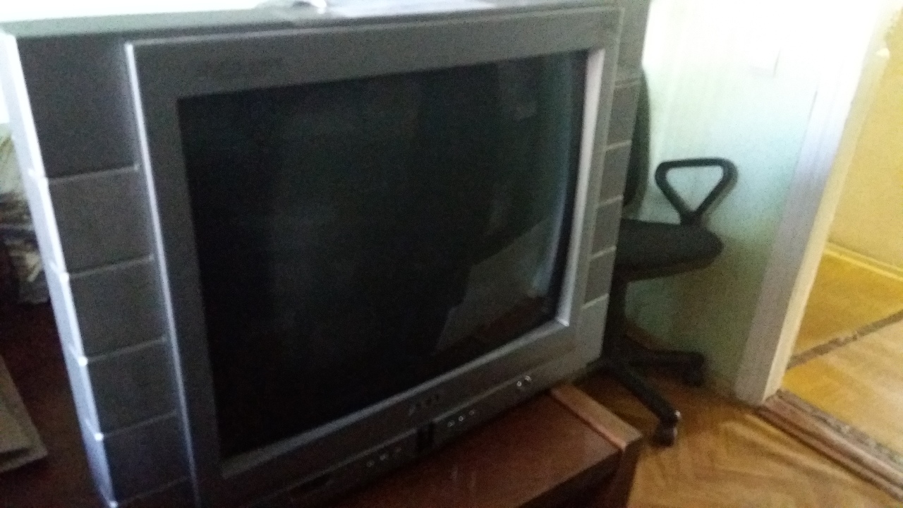 Телевізор марки AKAI  модельCTG 2144E