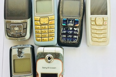 Мобільний телефон Samsung-1 шт., Nokia-4шт., Sony Ericson -1шт.
