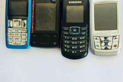 Мобільний телефон Samsung-2 шт., Nokia-2шт.