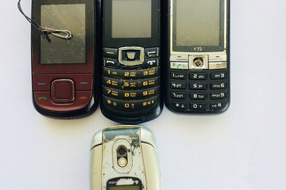 Мобільний телефон Samsung-1 шт., Nokia-1шт., Siemens -1шт., LG-1шт.