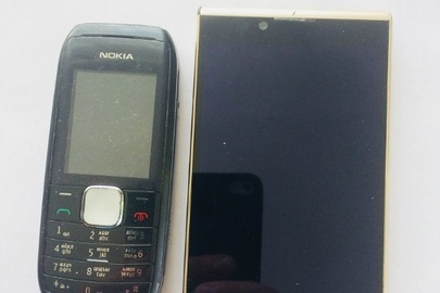 Мобільний телефон  Nokia-1шт.,Prestigio-1шт.