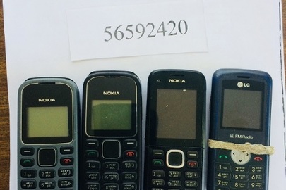 Мобільний телефон  Nokia-3шт.,  LG-1шт.
