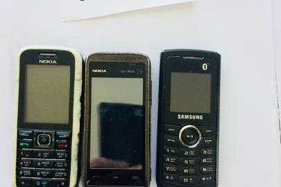 Мобільний телефон Samsung-1 шт., Nokia-2шт.